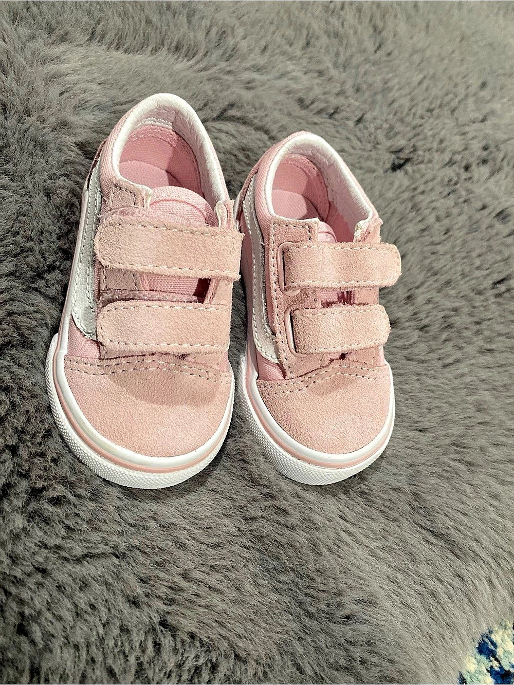 Vans Toddler Old Skool V Pink True White Toddler Pink & White Girls US 3.5